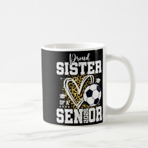 Taza De Café Hermana orgullosa de una graduación de fútbol de ú