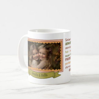 Taza De Café Hermanas Corazón tocando y café sentimental Mug