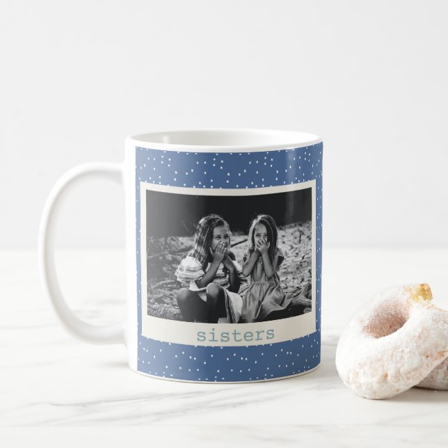 Taza De Café Hermanas Fotografía de puntos azules modernos simp (Con donut)