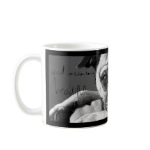 Taza de café hermosa de la buena mañana con el