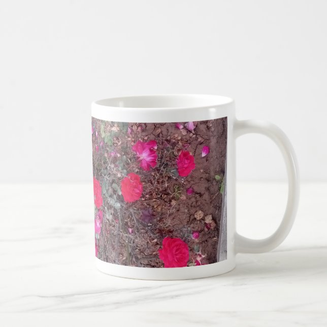 Taza De Café Hermosas rosas rojas en flor (Derecha)