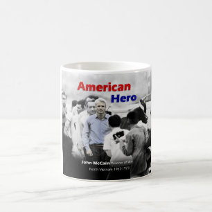 Taza De Café Héroe del americano de John McCain del PRISIONERO