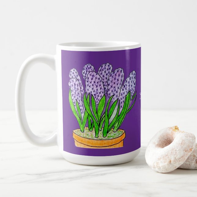 Taza De Café Hiacintos púrpura en la planta real morada (Con donut)