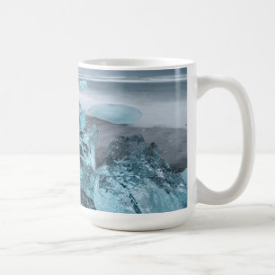 Taza De Café Hielo azul en el paisaje marino de la playa, Islan