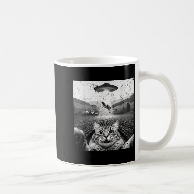 Taza De Café Hilarious Cat Selfie Ufo Cow Abduction Alien Meme  (Derecha)