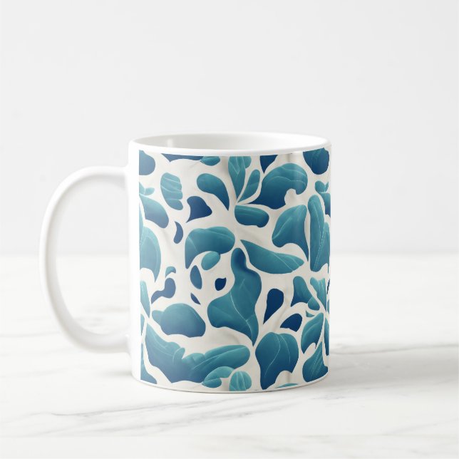 Taza De Café Hojas abstractas blancas y azules | Patrón costero (Izquierda)