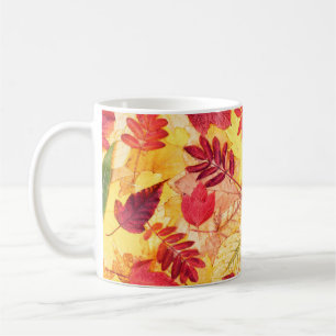Taza De Café Hojas de otoño coloridas. Patrón de hoja de árb