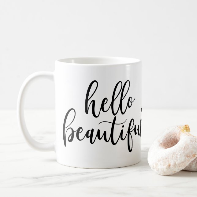 Taza De Café Hola hermoso guión manuscrito negro (Con donut)