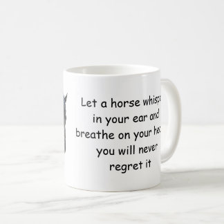 Taza De Café Hombre sujetando un café ligero