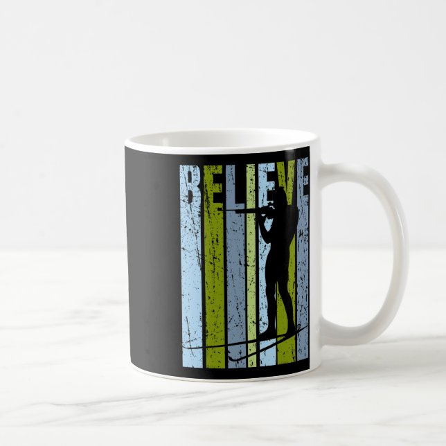 Taza De Café Hombres divertidos disparan a una pistola de biatl (Derecha)