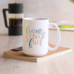 Taza De Café Homeschool Fuel Funny Homeschoolers Coffee Mug<br><div class="desc">Diseñado exclusivamente para la madre que ama el café en casa (sabemos quiénes somos). La cita dice "Combustible para colegios" con elegantes y coloridas letras a mano. Un gran regalo para las mamás del colegio,  preferiblemente rellenas con una bolsa de su café favorito.</div>