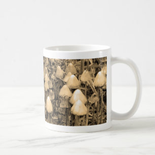Taza De Café Hongos en sepia