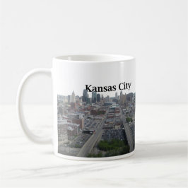 Taza De Café Horizonte de Kansas City con Kansas City en el