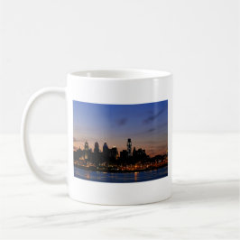 Taza De Café Horizonte de Philadelphia en el crepúsculo