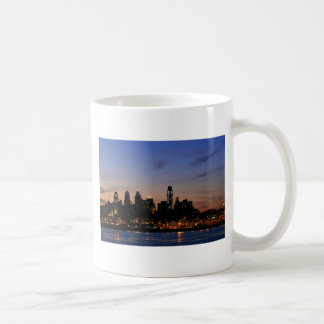 Taza De Café Horizonte de Philadelphia en el crepúsculo