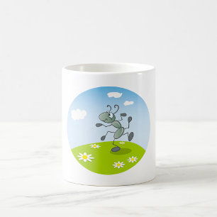 Taza De Café Hormiga Bailando en Césped con Flores