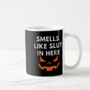 Taza De Café Huele así aquí dentro, Humor Ofensivo, Halloween D