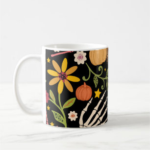 Taza De Café Huesos de Halloween, patrón sin costuras florales.