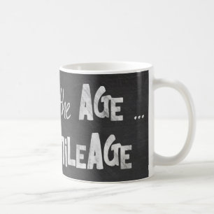 Taza De Café Humor sobre pizarra negra