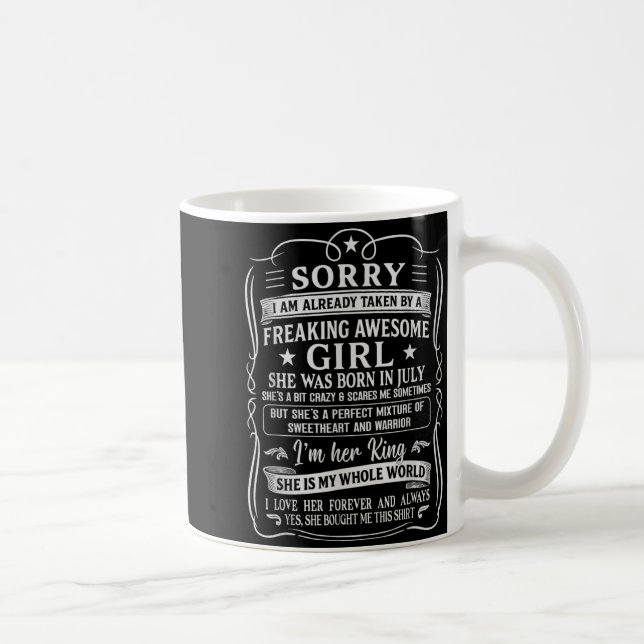 Taza De Café I Am Already Taken By Freaking Awesome Girl Born I (Derecha)