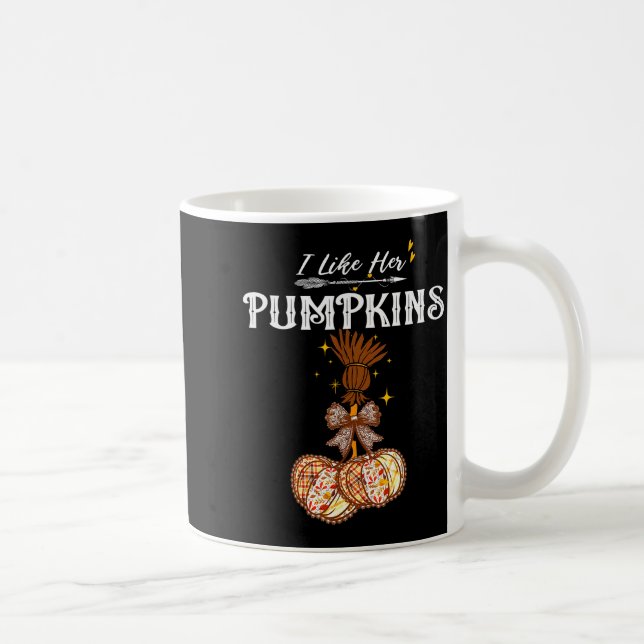 Taza De Café I Like Her Pumpkins She Likes My Broomstick Couple (Derecha)