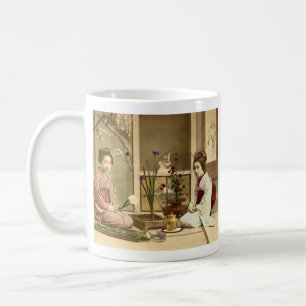 Taza De Café Ikebana - chicas hermosos del kimono que arreglan