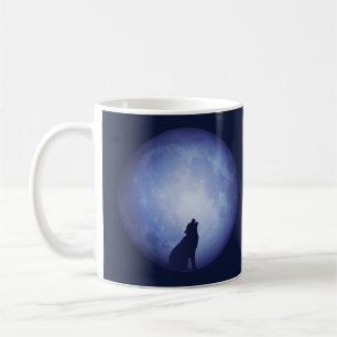 Taza de café iluminada por la luna de las noches