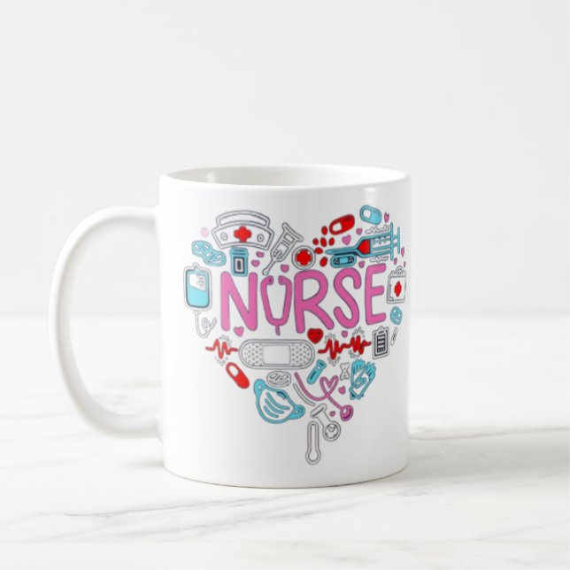 Taza De Café Ilustracion de corazón de enfermería (Izquierda)