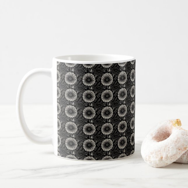 Taza De Café Ilustracion floral blanco y negro intrincado (Con donut)