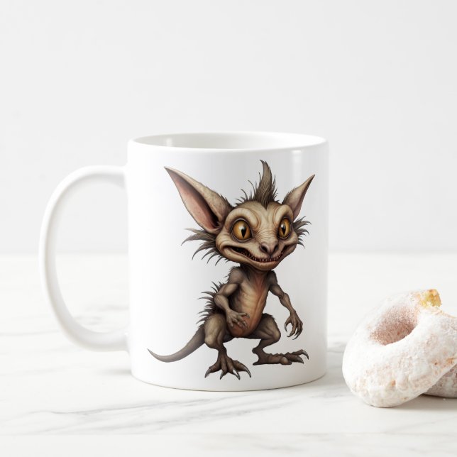 Taza De Café Ilustracion Híbrido Chupacabra Gremlin (Con donut)