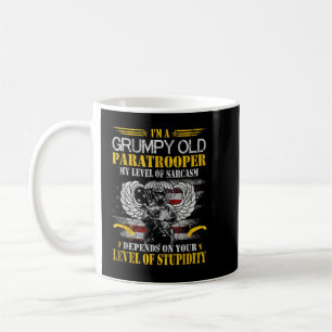 Taza De Café I'm A Grumpy Old Paratrooper Flag Tshirt, Veterans
