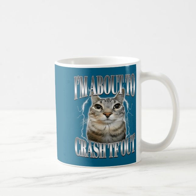 Taza De Café I'm About To Crash Out Funny Staring Cat Brainrot  (Derecha)