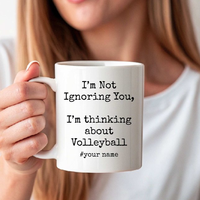 Taza De Café I'm Not Ignoring You I'm thinking about Volleyball (I'm Not Ignoring You I'm thinking about Volleyball Coffee Mug)