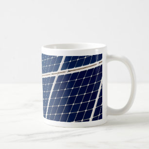 Taza De Café Imagen divertida de un panel de energía solar