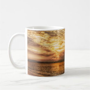 Taza De Café Impresionante Amanecer en la Playa