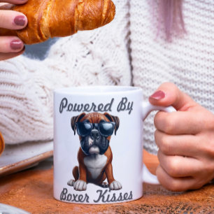 Taza De Café Impulsado por Besos de Boxer – Gráfico Divertido d