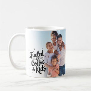 Taza De Café Impulsado Por Café Y Foto Divertida De Niños Café