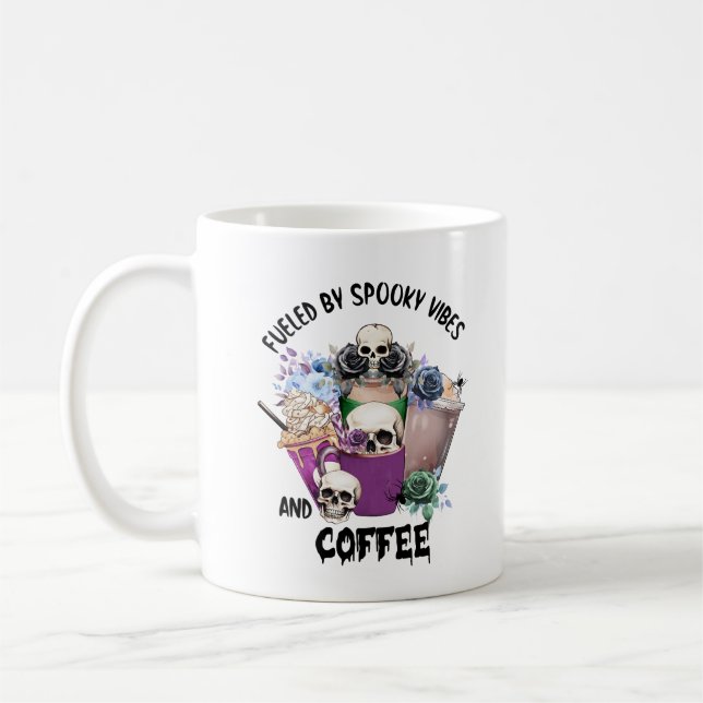 Taza De Café Impulsado por Spooky Vibes Café Cute Funny Hallowe (Izquierda)