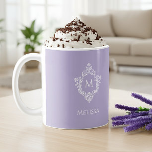 Taza De Café Inicial de monograma de lavanda en púrpura cresta 