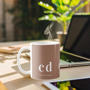 Taza De Café Iniciales de monograma marrones de mocha nombre