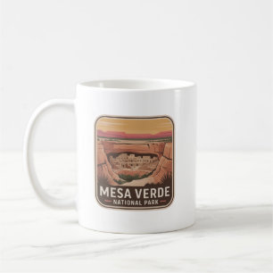 Taza De Café Insignia de la vivienda en acantilado del Parque N