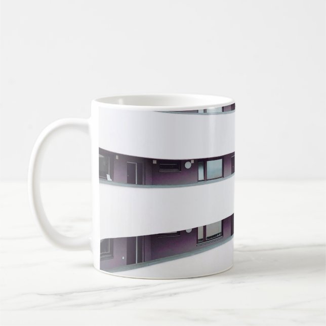 Taza De Café Interior del edificio blanco (Izquierda)