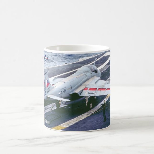 TAZA DE CAFÉ INTRUIDOR A-6E (Centro)