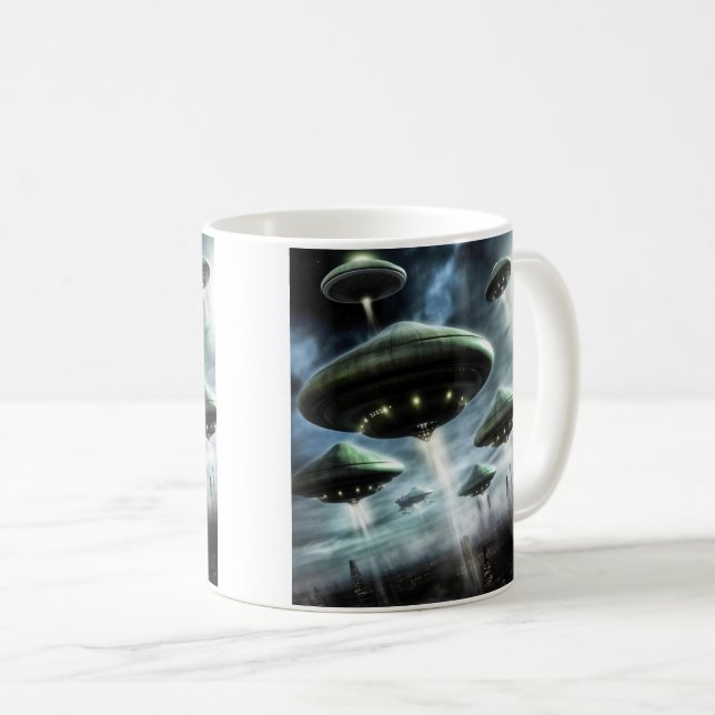 Taza De Café Invasión de Saucer Volador (Anverso derecho)