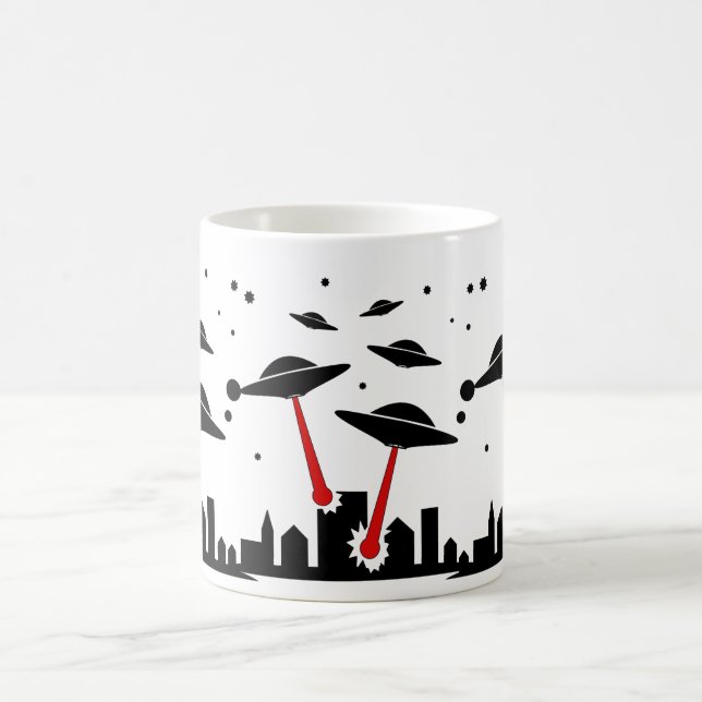 Taza De Café Invasión del UFO (Centro)