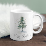 Taza De Café Invierno Splendor Merry Christmas<br><div class="desc">Diseñado para coincidir con nuestra colección de fiestas de invierno Splendor,  esta elegante y festiva taza presenta su texto personalizado (mostrado con "Feliz Navidad") coronado por un pino acuarela en verde cazador silencioso con estrellas doradas.</div>