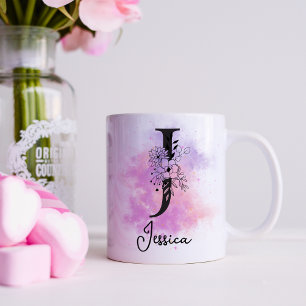 Taza De Café J de Monograma de Letra Negra Floral Rosa Púrpura