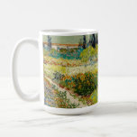 Taza De Café Jardín de Arles | Vincent Van Gogh<br><div class="desc">Jardín en Arles (1888) del artista holandés post-impresionista Vincent Van Gogh. El arte original es un óleo sobre lienzo que representa un exuberante paisaje de flores de colores. Utilice las herramientas de diseño para agregar texto personalizado o personalizar la imagen.</div>