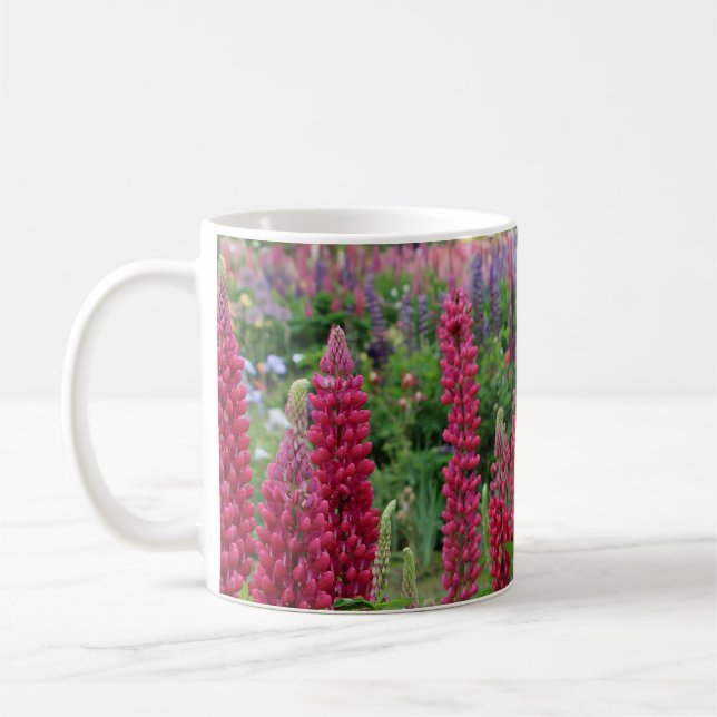 Taza De Café Jardín de flores de Lupine (Izquierda)
