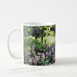 Taza De Café Jardín de piedras de la primavera de la cabaña de